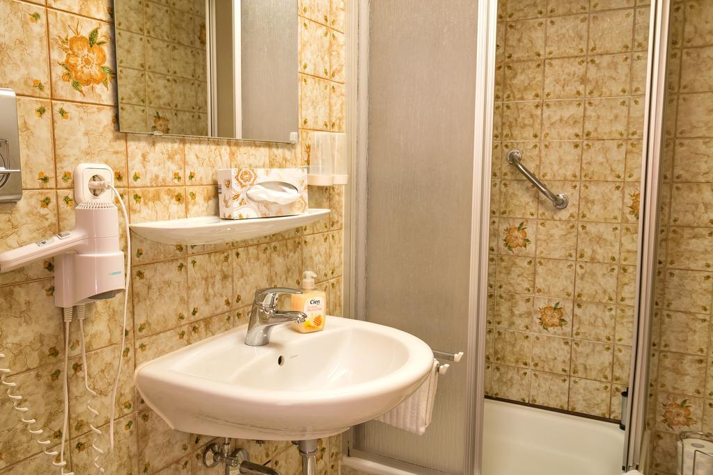 Hotel Zum Lieben Augustin Мерсбург Номер фото